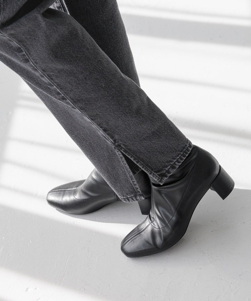 LOWRYS FARM（ローリーズファーム）の「ＣＯＮＥ／スリットパンツ 131360（デニムパンツ・レディース・ブラック/ブルー/ネイビー/ブラック系その他・SMALL/MEDIUM/LARGE）」の14枚目の写真