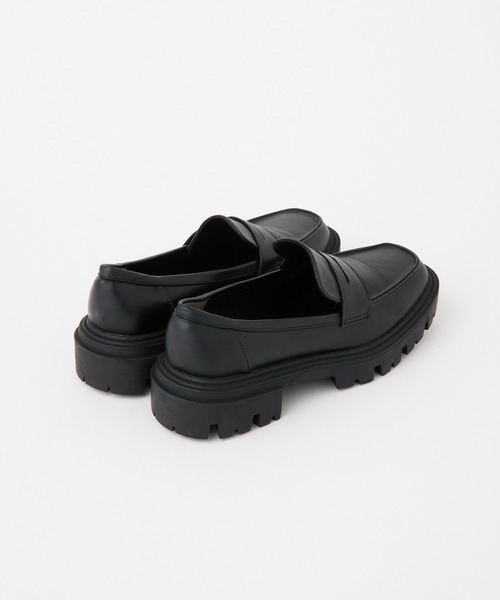 COLONY 2139（コロニートゥーワンスリーナイン）の「コインローファー（ローファー・メンズ・ブラック・SMALL/MEDIUM）」の11枚目の写真