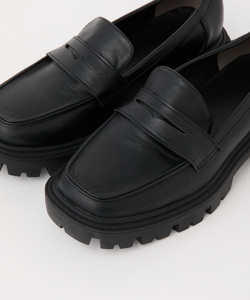 COLONY 2139（コロニートゥーワンスリーナイン）の「コインローファー（ローファー・メンズ・ブラック・SMALL/MEDIUM）」の9枚目の写真