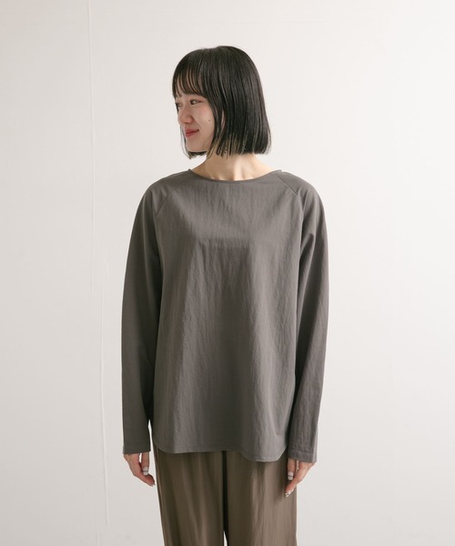 URBAN RESEARCH DOORS（アーバンリサーチドアーズ）の「ラグランロングスリーブTシャツ（Tシャツ/カットソー・レディース・グレー/ネイビー/ベージュ・MEDIUM）」の14枚目の写真