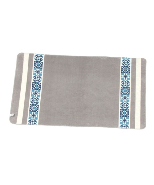 BAYFLOW（ベイフロー）の「[リバーシブル仕様]BFフリースブランケットM 101×162（ブランケット・レディース・ネイビー/ブルー/ベージュ/チャコール/ブラック系/ブルー系・00）」の11枚目の写真