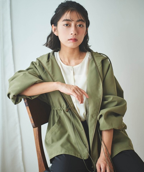 mil（ミル）の「【150㎝前後の小柄さんサイズ】ドロストマウンテンパーカー（マウンテンパーカー・レディース・カーキ/ネイビー/ベージュ・XS/S）」の2枚目の写真