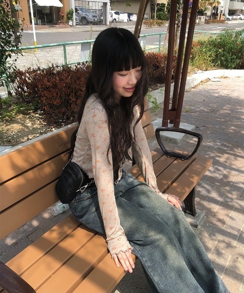 anyonemore（エニワンモア）の「花柄リボンカーディガン+キャミソール