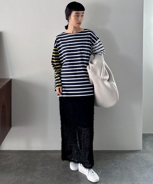 Doux archives(ドゥアルシーヴ)の「フェザーチュールタイトスカート(スカート・レディース・ブラック・38)」の3枚目の写真