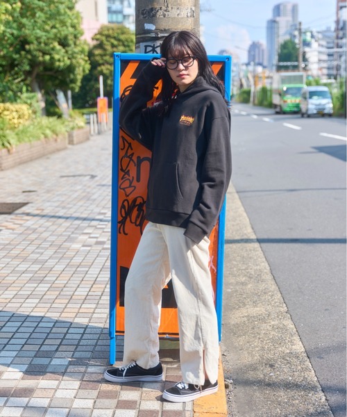 Manhattan Portage（マンハッタンポーテージ）の「Sweat Parka THRASHER（パーカー・メンズ・ブラック/ライトグレー・LARGE/MEDIUM/SMALL/X-LARGE）」の9枚目の写真