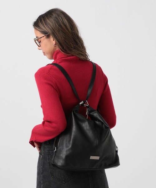 BAYFLOW（ベイフロー）の「[リュックにもショルダーにも]フェイクレザー3WAYトート（ショルダーバッグ・レディース・ブラック/グレー/ライトベージュ・FREE）」の2枚目の写真