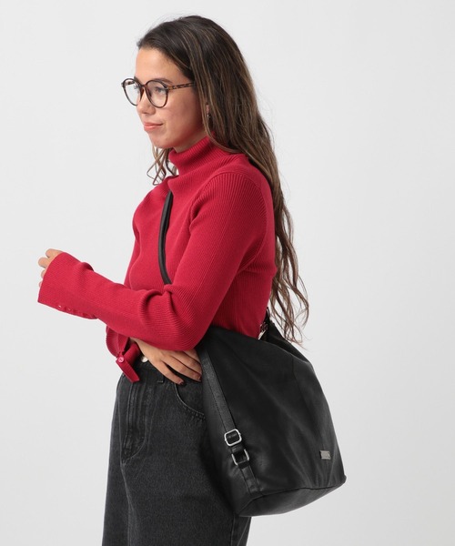 BAYFLOW（ベイフロー）の「[リュックにもショルダーにも]フェイクレザー3WAYトート（ショルダーバッグ・レディース・ブラック/グレー/ライトベージュ・FREE）」の6枚目の写真