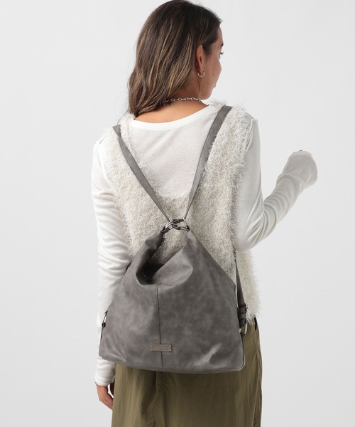 BAYFLOW（ベイフロー）の「[リュックにもショルダーにも]フェイクレザー3WAYトート（ショルダーバッグ・レディース・ブラック/グレー/ライトベージュ・FREE）」の8枚目の写真