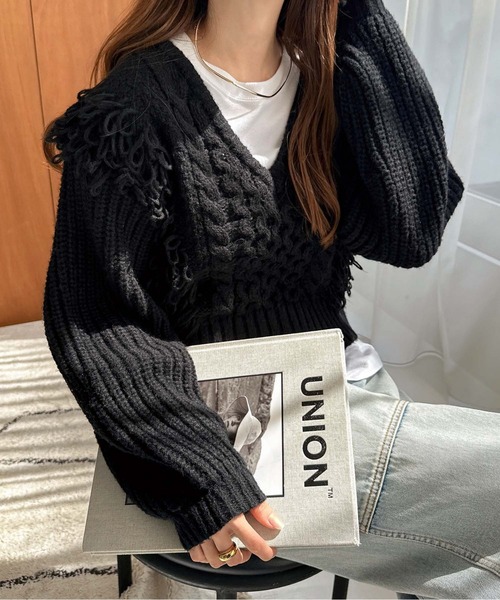 Vネックバルキーニットトップス（ニット/セーター）｜AMAJI（アマジ）