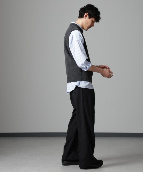 NANO universe（ナノユニバース）の「ウールブレンドクルーネックベスト（ベスト・メンズ・ブラック/チャコール・M/L）」の8枚目の写真