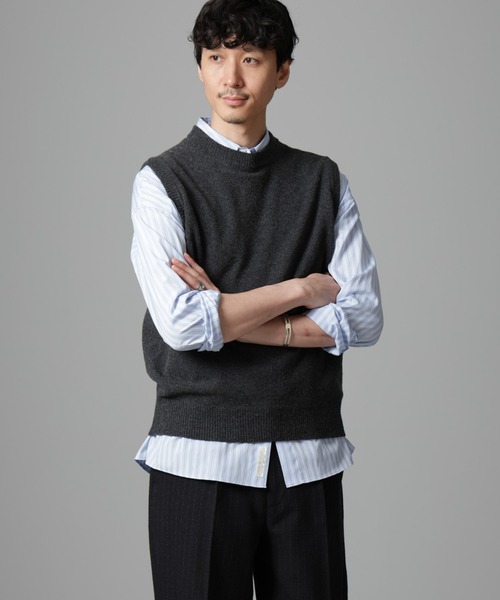 NANO universe（ナノユニバース）の「ウールブレンドクルーネックベスト（ベスト・メンズ・ブラック/チャコール・M/L）」の3枚目の写真