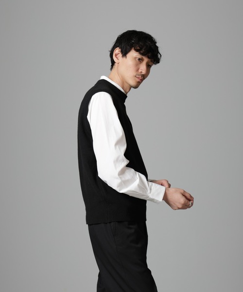 NANO universe（ナノユニバース）の「ウールブレンドクルーネックベスト（ベスト・メンズ・ブラック/チャコール・M/L）」の12枚目の写真