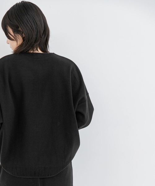 EKAL(エカル)の「ウォームドジャージーパイピングプルオーバー(Tシャツ/カットソー・レディース・アイボリー/ブラック・ONE)」の5枚目の写真