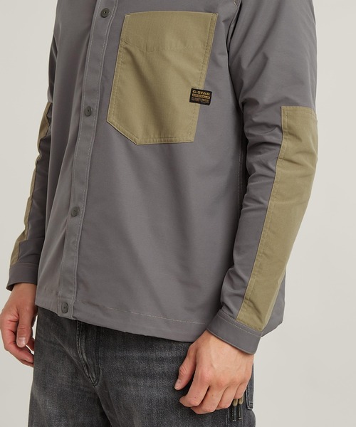 G-STAR（ジースター）の「ONE POCKET RELAXED PM SHIRT/パネル切り替えデザインリラックスシャツジャケット（シャツ/ブラウス・メンズ・グレー・LARGE/MEDIUM/SMALL/X-LARGE/X-SMALL）」の3枚目の写真