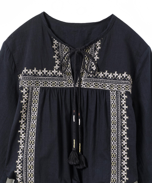 navasana(ナバアサナ)の「navasanaスラブCクロス刺繍ワンピース/712-NOB-N161-OP002(ワンピース・レディース・オフホワイト/ネイビー・FREE)」の19枚目の写真