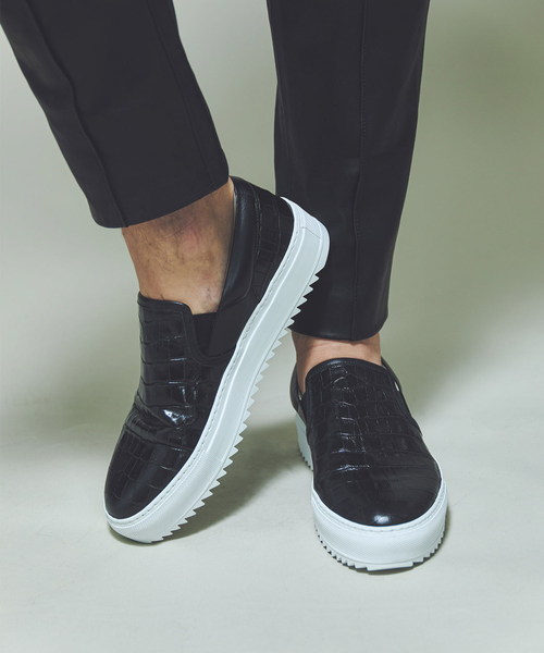 な*し様 kiton　キートン　クロコダイル　レザースニーカー　ブラック　美品！ Kiton クロコエンボス レザースニーカー | ブラック | FARFETCH JP