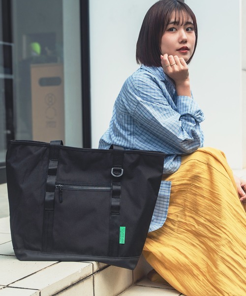KiU(キウ)の「キウ 600D A4対応デイリートートバッグ(21.5L)(トートバッグ・レディース・アニマル/ベージュ系その他/レオパード/ブルー系その他/ブラック/タイガーカモ/ブラック系その他/ネイビー系/ダークグリーン系・FREE)」の10枚目の写真