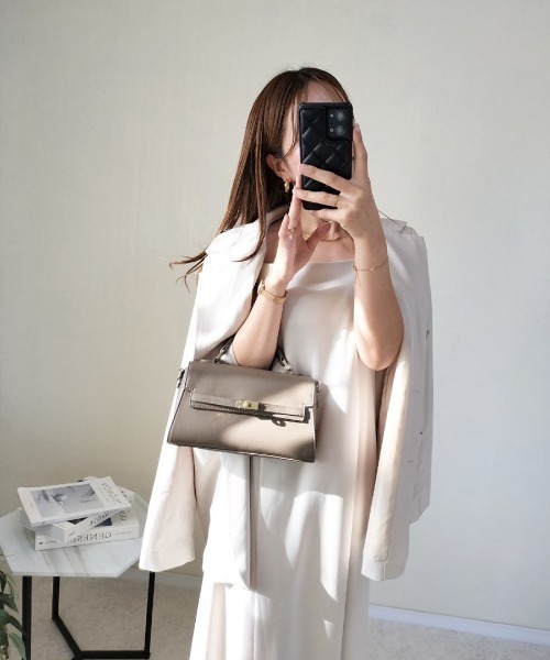 HAYNI（ヘイニ）の「Linzy リンジー【michanさん×HAYNIコラボ】（ショルダーバッグ・レディース・グレー系/ブラック/キャメル/ブラウン系・FREE）」の7枚目の写真