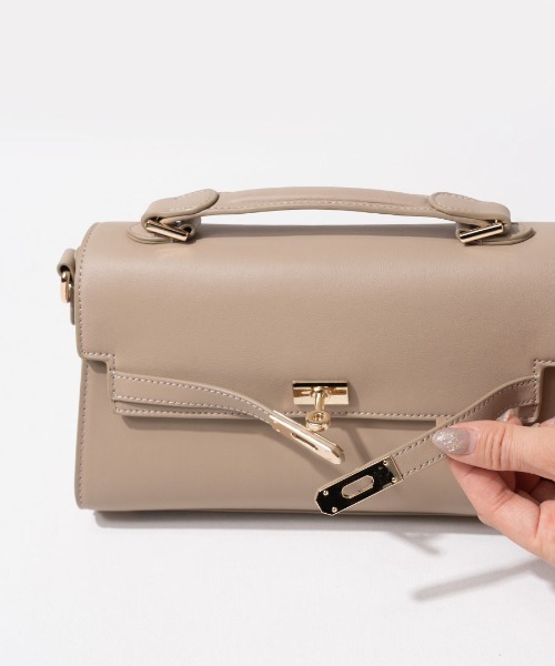 HAYNI（ヘイニ）の「Linzy リンジー【michanさん×HAYNIコラボ】（ショルダーバッグ・レディース・グレー系/ブラック/キャメル/ブラウン系・FREE）」の22枚目の写真