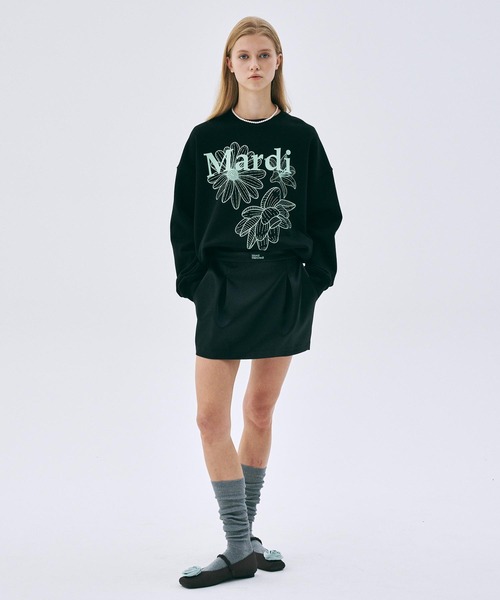 Mardi Mercredi（マルディメクルディ）の「SWEATSHIRT TRIPLE FLOWER（スウェット・レディース・ホワイト/ベージュ系その他2/ベージュ系その他/オートミール/ネイビー/ブラック×ピンク/ホワイト×ピンク/ブラック系その他・FREE）」の19枚目の写真