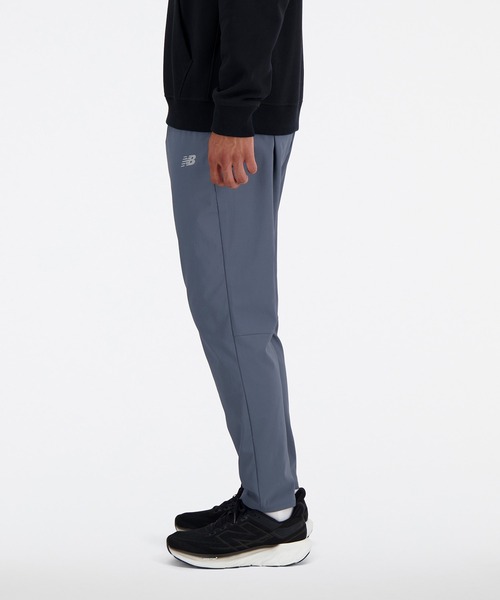 NEW BALANCE(ニューバランス)の「AC テーパードパンツ29インチ(スラックス・メンズ・グレー・SMALL/X-LARGE/LARGE/MEDIUM/XX-LARGE)」の2枚目の写真