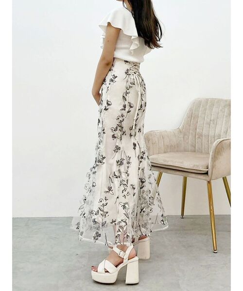 MERCURYDUO（マーキュリーデュオ）の「2WAY総針ラッフルコンパクトニット（ニット/セーター・レディース・ブラック/ブルー/オフホワイト/レッド/ラベンダー・SMALL/MEDIUM）」の22枚目の写真