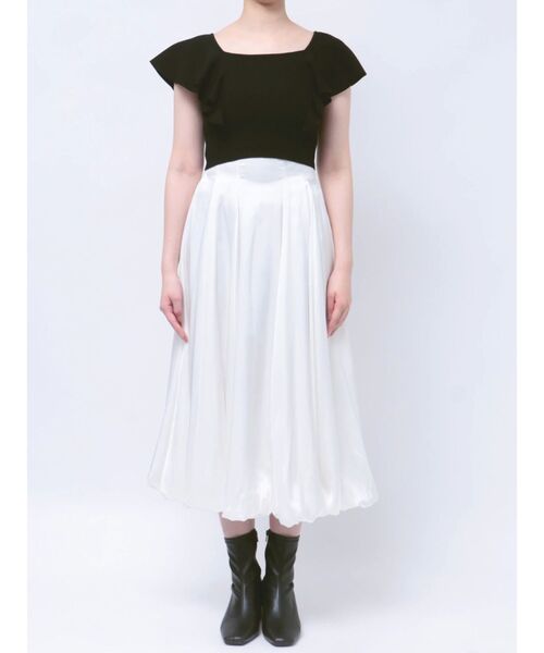 MERCURYDUO（マーキュリーデュオ）の「2WAY総針ラッフルコンパクトニット（ニット/セーター・レディース・ブラック/ブルー/オフホワイト/レッド/ラベンダー・SMALL/MEDIUM）」の10枚目の写真