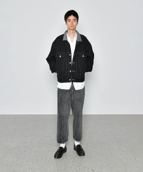 soe(ソーイ)の「9/10 Length 3D Jeans(デニムパンツ・メンズ・インディゴブルー/ブラック・1/2)」の3枚目の写真