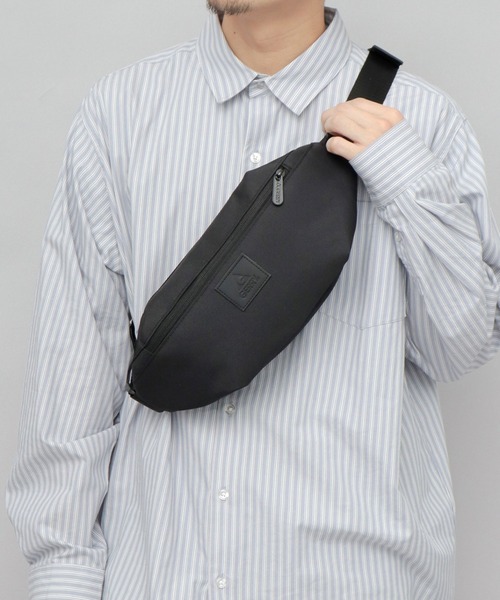 GERRY（ジェリー）の「撥水加工 ウエスト ボディバッグ（ボディバッグ/ウエストポーチ・メンズ・ブラック・FREE）」の3枚目の写真