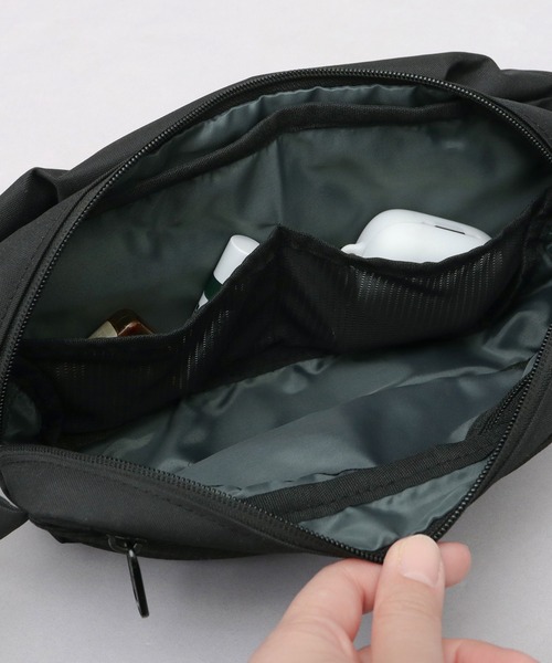 GERRY（ジェリー）の「撥水加工 ウエスト ボディバッグ（ボディバッグ/ウエストポーチ・メンズ・ブラック・FREE）」の10枚目の写真