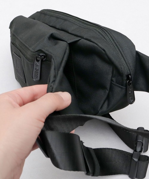 GERRY（ジェリー）の「撥水加工 ウエスト ボディバッグ（ボディバッグ/ウエストポーチ・メンズ・ブラック・FREE）」の12枚目の写真