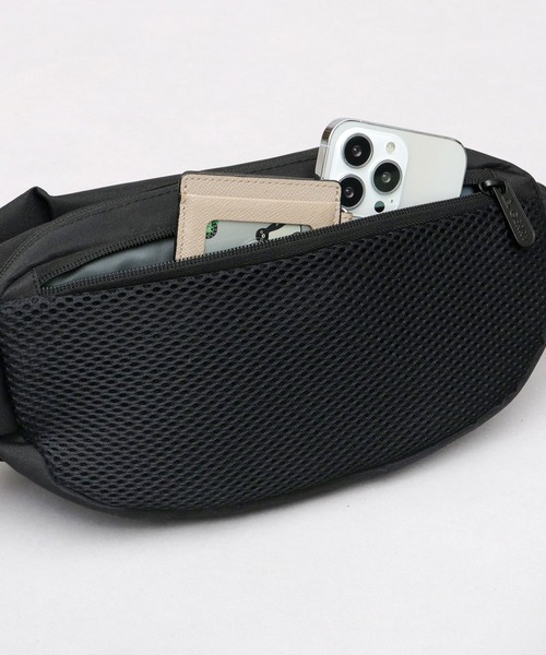 GERRY（ジェリー）の「撥水加工 ウエスト ボディバッグ（ボディバッグ/ウエストポーチ・メンズ・ブラック・FREE）」の15枚目の写真