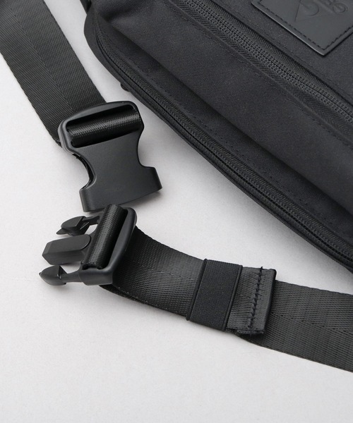 GERRY（ジェリー）の「撥水加工 ウエスト ボディバッグ（ボディバッグ/ウエストポーチ・メンズ・ブラック・FREE）」の18枚目の写真