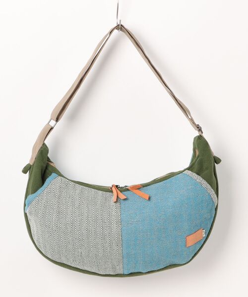 チャイハネ（チャイハネ）の「【チャイハネ】ラージャクレセントバッグ（ショルダーバッグ・レディース・パープル/ブラック/カーキ/ブルー・FREE）」の3枚目の写真