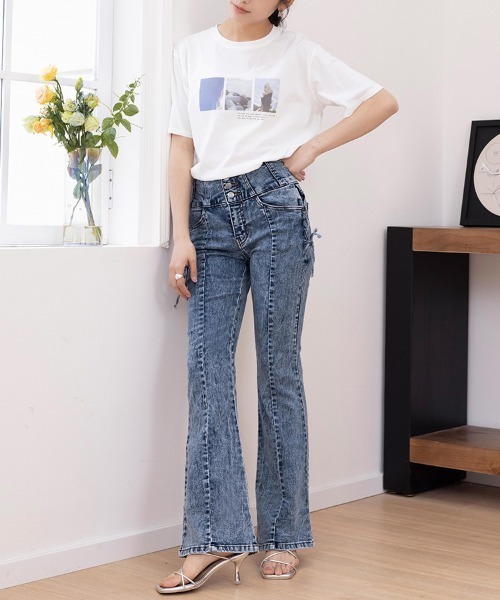 Doux Belle(ドゥーベル)の「3つボタンフレアデニムパンツ(デニムパンツ・レディース・グレー/ブルー/ブラック・MEDIUM)」の19枚目の写真