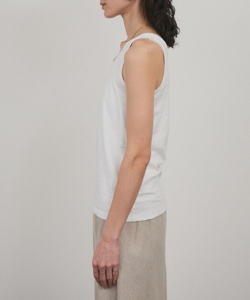 SALON adam et rope'（サロン アダム エ ロペ）の「レイヤード2パックT / タンク［セット］（Tシャツ/カットソー・レディース・ブラック/カーキ/ホワイト・FREE）」の15枚目の写真