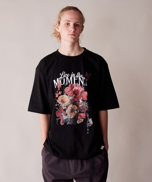 rehacer（レアセル）の「rehacer : The Moment Relax Fit T-shirt / ザ.モーメントリラックス フィット Tシャツ（Tシャツ/カットソー・メンズ・ホワイト/ブラック・SMALL/X-LARGE/LARGE/MEDIUM）」の5枚目の写真