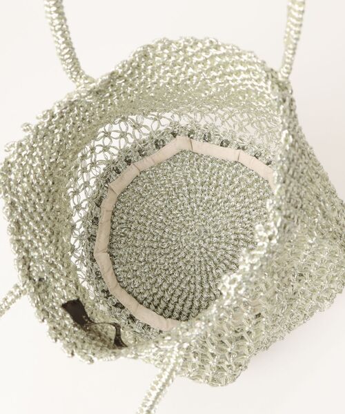 The Bagmati（ザバグマティ）の「【The Bagmati/ザバグマティ】ミニ　かごバッグ  メタリックコード マクラメ編み（かごバッグ・レディース・ブラック/ホワイトゴールド/シルバー・FREE）」の6枚目の写真