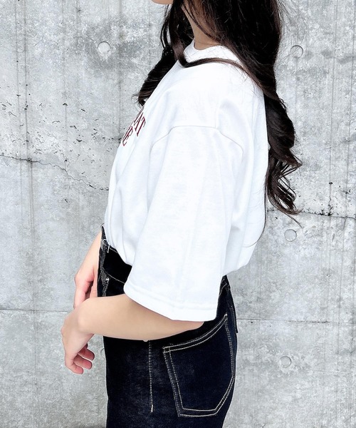 INGNI(イング)の「シンプルロゴTシャツ(Tシャツ/カットソー・レディース・ホワイト×ブラック/ホワイト×レッド/グレー系6・M)」の6枚目の写真
