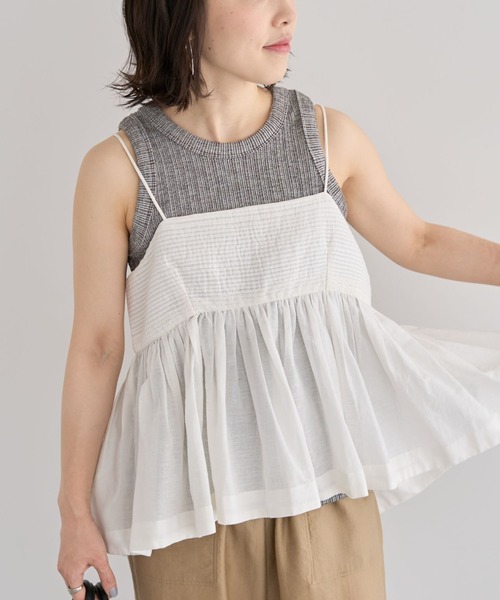 Green　Parks（グリーンパークス）の「インド綿 ピンタックレースビスチェ（キャミソール・レディース・オフホワイト/ブラック/レッド・FREE）」の2枚目の写真