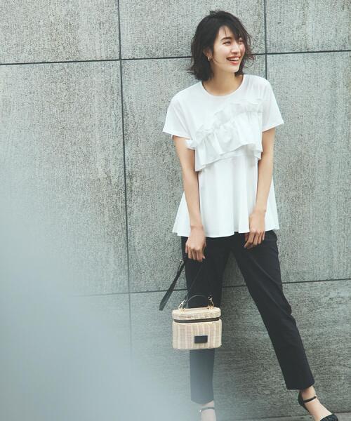 OPAQUE.CLIP（オペークドットクリップ）の「フリルドッキングペプラムトップス【接触冷感/洗濯機洗い可】（Tシャツ/カットソー・レディース・ブラック/チャコールグレー/ホワイト/イエロー系その他・38/40/42）」の7枚目の写真