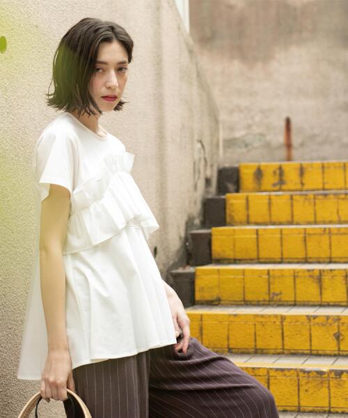 OPAQUE.CLIP（オペークドットクリップ）の「フリルドッキングペプラムトップス【接触冷感/洗濯機洗い可】（Tシャツ/カットソー・レディース・ブラック/チャコールグレー/ホワイト/イエロー系その他・38/40/42）」の10枚目の写真