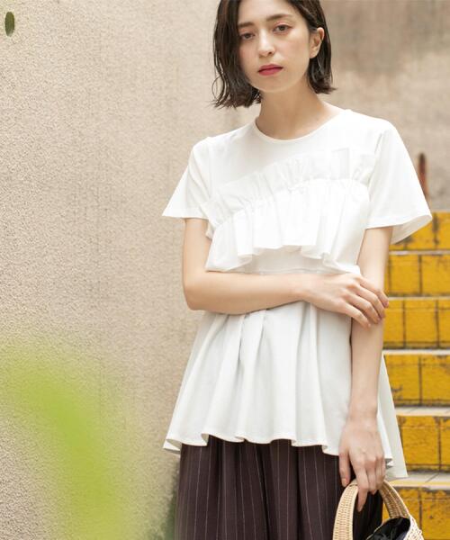 OPAQUE.CLIP（オペークドットクリップ）の「フリルドッキングペプラムトップス【接触冷感/洗濯機洗い可】（Tシャツ/カットソー・レディース・ブラック/チャコールグレー/ホワイト/イエロー系その他・38/40/42）」の11枚目の写真