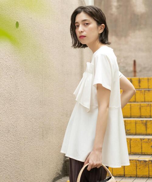 OPAQUE.CLIP（オペークドットクリップ）の「フリルドッキングペプラムトップス【接触冷感/洗濯機洗い可】（Tシャツ/カットソー・レディース・ブラック/チャコールグレー/ホワイト/イエロー系その他・38/40/42）」の12枚目の写真