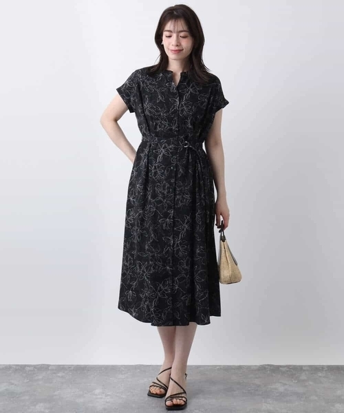 OFUON le MK(オフオンルエムケー)の「ラインフラワープリントワンピース/洗える/WEB限定サイズあり(ワンピース・レディース・ブラック/ブラウン・36/38/40)」の5枚目の写真