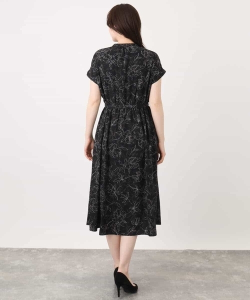 OFUON le MK(オフオンルエムケー)の「ラインフラワープリントワンピース/洗える/WEB限定サイズあり(ワンピース・レディース・ブラック/ブラウン・36/38/40)」の18枚目の写真