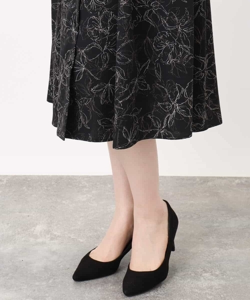 OFUON le MK(オフオンルエムケー)の「ラインフラワープリントワンピース/洗える/WEB限定サイズあり(ワンピース・レディース・ブラック/ブラウン・36/38/40)」の14枚目の写真