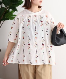 Emago（イマゴ）の「EMAGO 花ストライプ総柄刺繍ブラウス（シャツ/ブラウス）」