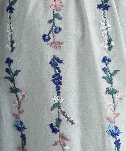 Emago(イマゴ)の「EMAGO 花ストライプ総柄刺繍ブラウス(シャツ/ブラウス・レディース・オリーブ/ブラック/アイボリー・FREE)」の22枚目の写真