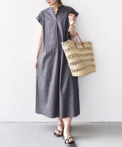 SHIPS（シップス）の「【WEB限定】〈手洗い可能〉リネン レーヨン コーティング ワンピース（ワンピース・レディース・ブラック/オリーブ/チャコールグレー・36/38）」の7枚目の写真